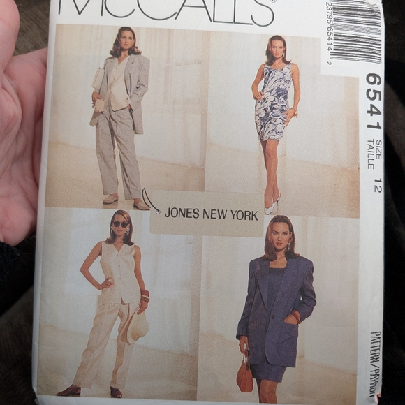 McCall's pattern bundle - Picture 7 of 9